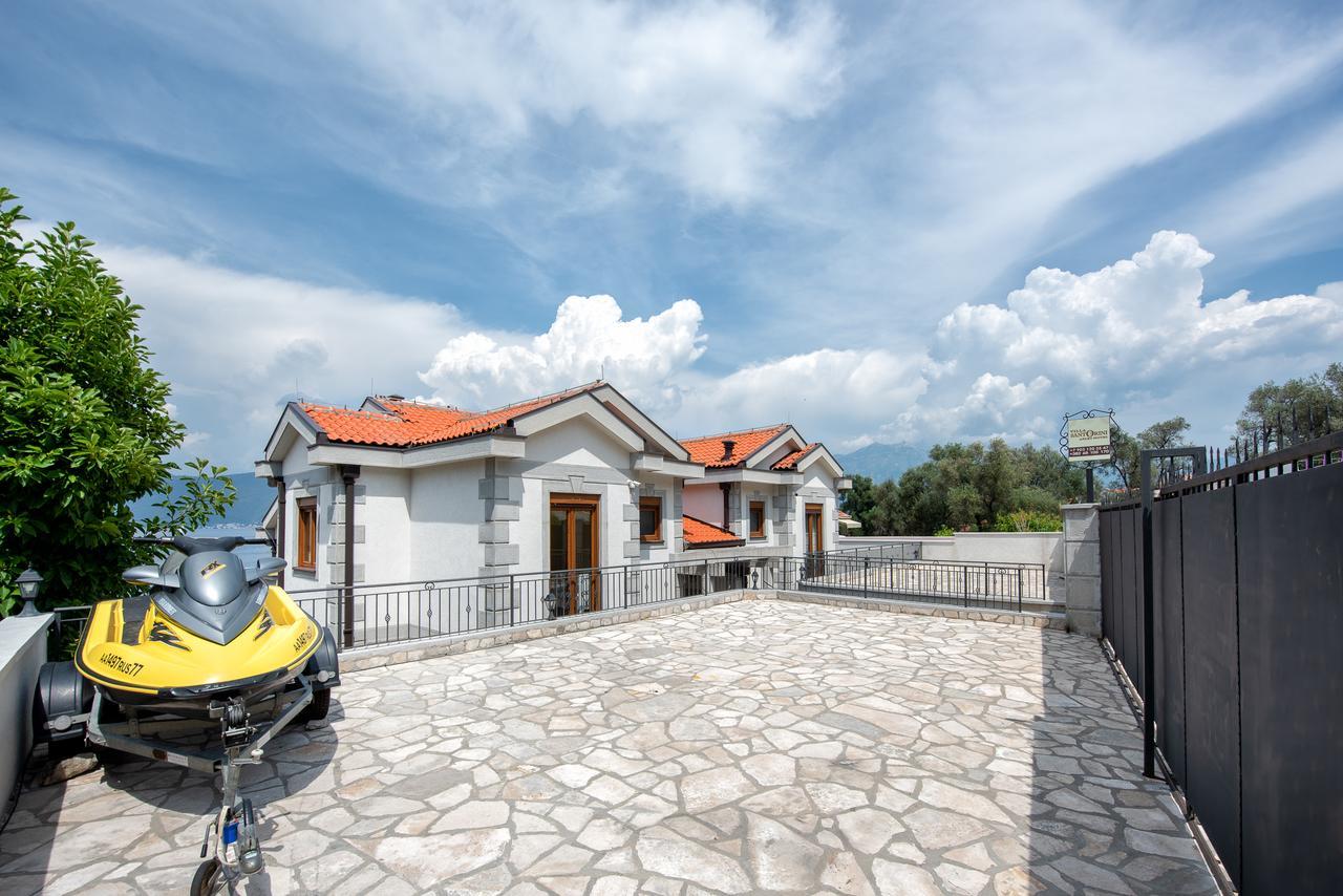 Santorini Apart Krasići Exterior foto